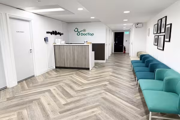 Liverpool street clinic reception