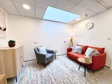 Counselling room in DocTap London Bridge