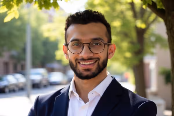 Farhaan Saraf clinician photo
