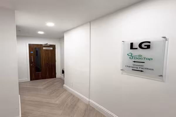 Liverpool street clinic basement entrance 