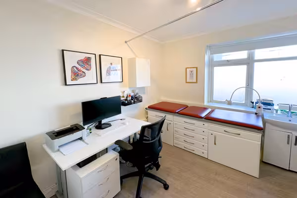 Clapham clinic room